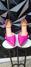 Load image into Gallery viewer, Express pink platform heels              sz 9  Disclaimer: few scratches (pictured)
