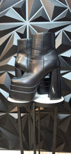 Load image into Gallery viewer, Wet kiss ess platform chunky heels               sz 7 Disclaimer: some scratches (pictured)
