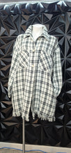 Load image into Gallery viewer, Promesa distressed jacket/duster            sz xl
