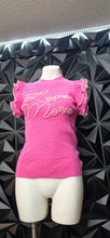 Load image into Gallery viewer, Ontwelfth pink ruffled top             sz large
