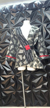 Load image into Gallery viewer, Moonlight silver blazer               sz xlrg
