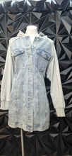 Load image into Gallery viewer, Forever 21 denim hooded jacket            sz 2x, best fitting sz xl
