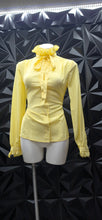 Load image into Gallery viewer, Kasper lightweight vintage blouse              sz untagged, best fit sz 6/8
