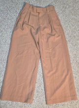 Load image into Gallery viewer, Abercrombie &amp; Fitch wide leg pants              sz small
