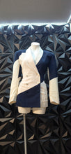 Load image into Gallery viewer, Casual Corner blazer                sz 4
