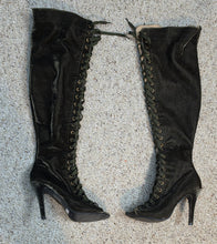 Load image into Gallery viewer, Green over knee lace up heels   sz 9
