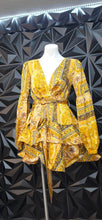 Load image into Gallery viewer, AKira ruffled bottom dress             sz small
