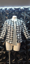 Load image into Gallery viewer, Tweeds Houndstooth open front blazer           sz medium
