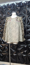 Load image into Gallery viewer, Entro multiprint blouse             sz large
