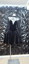 Load image into Gallery viewer, Akira fit and flare dress    sz 1x
