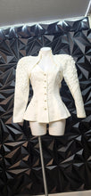Load image into Gallery viewer, Cache white blazer                  sz 4
