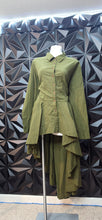 Load image into Gallery viewer, Fashion to Figure high low top               sz 3=3x
