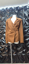 Load image into Gallery viewer, NWT Pretty little things blazer           sz 18
