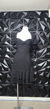 Load image into Gallery viewer, Black ruffled bottom bodycon dress           sz lrg
