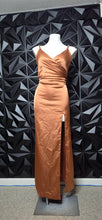 Load image into Gallery viewer, Revelry formal dress                 sz 10
