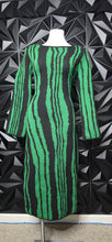 Load image into Gallery viewer, Shein wavy stripe sweater dress              sz large
