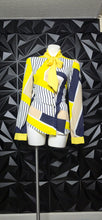 Load image into Gallery viewer, Fashion Nova stripe blouse            sz large, best fit sz medium
