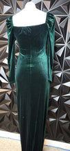 Load image into Gallery viewer, Fashion nova velvet dress           sz medium

