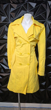 Load image into Gallery viewer, New York &amp; co yellow jacket            sz large (8/10)
