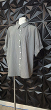 Load image into Gallery viewer, Shein curve stripe top             sz 2xl
