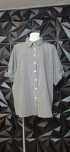Load image into Gallery viewer, Shein curve stripe top             sz 2xl
