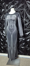 Load image into Gallery viewer, Long body dress                sz xlrg
