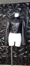 Load image into Gallery viewer, Shein black raised shoulder blazer top           sz large, best fitting sz medium
