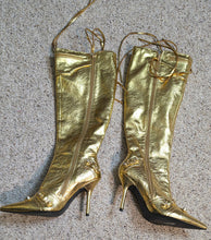 Load image into Gallery viewer, Lilianna gold heels                sz 9
