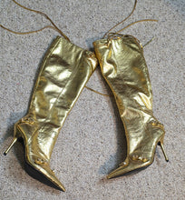 Load image into Gallery viewer, Lilianna gold heels                sz 9
