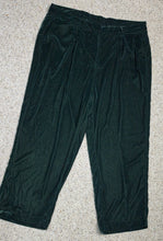 Load image into Gallery viewer, Old navy Velour green high waist  pants                sz xxl
