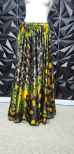 Load image into Gallery viewer, Ashley Stewart multicolor skirt             sz 2x

