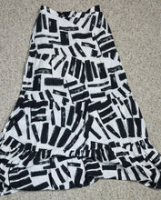 Load image into Gallery viewer, House of Harlow black and white skirt         sz xs-sm
