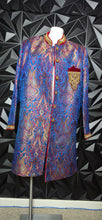 Load image into Gallery viewer, Long royalty blazer                       sz untagged, best fitting sz 1x
