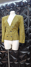 Load image into Gallery viewer, Evan Picone Petites  design blazer                  sz 12
