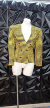 Load image into Gallery viewer, Evan Picone Petites  design blazer                  sz 12
