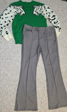 Load image into Gallery viewer, Houndstooth bell bottom/animal sweater 2 piece set   sz 14/16

