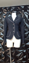 Load image into Gallery viewer, Tahari black blazer                sz 10
