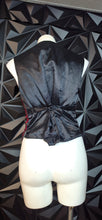 Load image into Gallery viewer, Theo sequin vest                 sz medium
