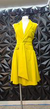 Load image into Gallery viewer, Midnight Velvet yellow dress                 sz large (14/16)
