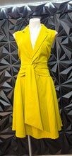 Load image into Gallery viewer, Midnight Velvet yellow dress                 sz large (14/16)
