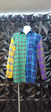 Load image into Gallery viewer, NWT Fashion nova flannel                  sz medium
