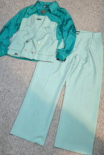 Load image into Gallery viewer, Wearever green 3 piece set                 sz large, 10
