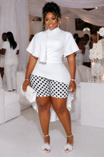 Load image into Gallery viewer, Ashley Stewart white high low top              sz 18/20
