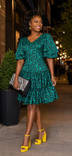 Load image into Gallery viewer, Unbranded layered dress                sz untageed, best fit med (see measurements)

