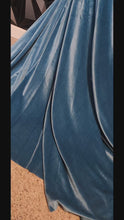 Load and play video in Gallery viewer, DANNI MERMAID SILOUETTE VELVET DRESS        SZ MED

